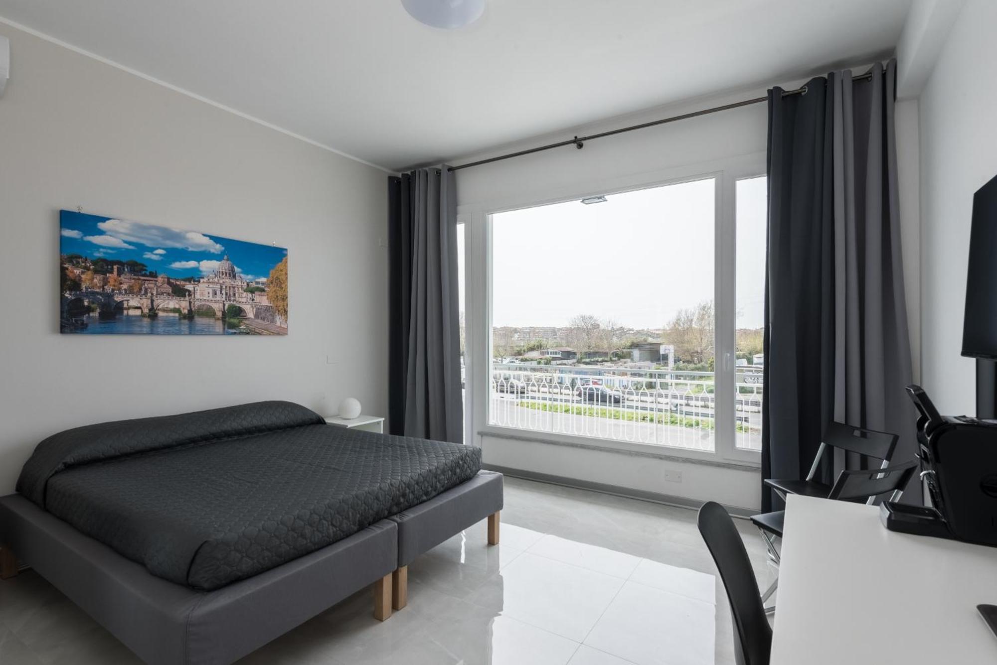 Travelershome Ciampino Airport Guesthouse 600M To Airport Eksteriør billede